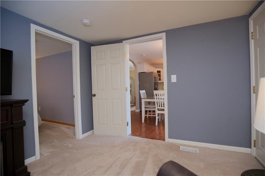 215 E Mary Street — photo 13