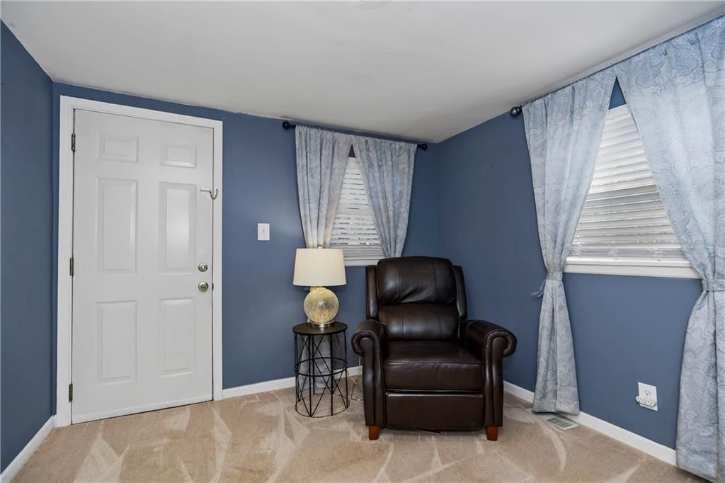 215 E Mary Street — photo 14
