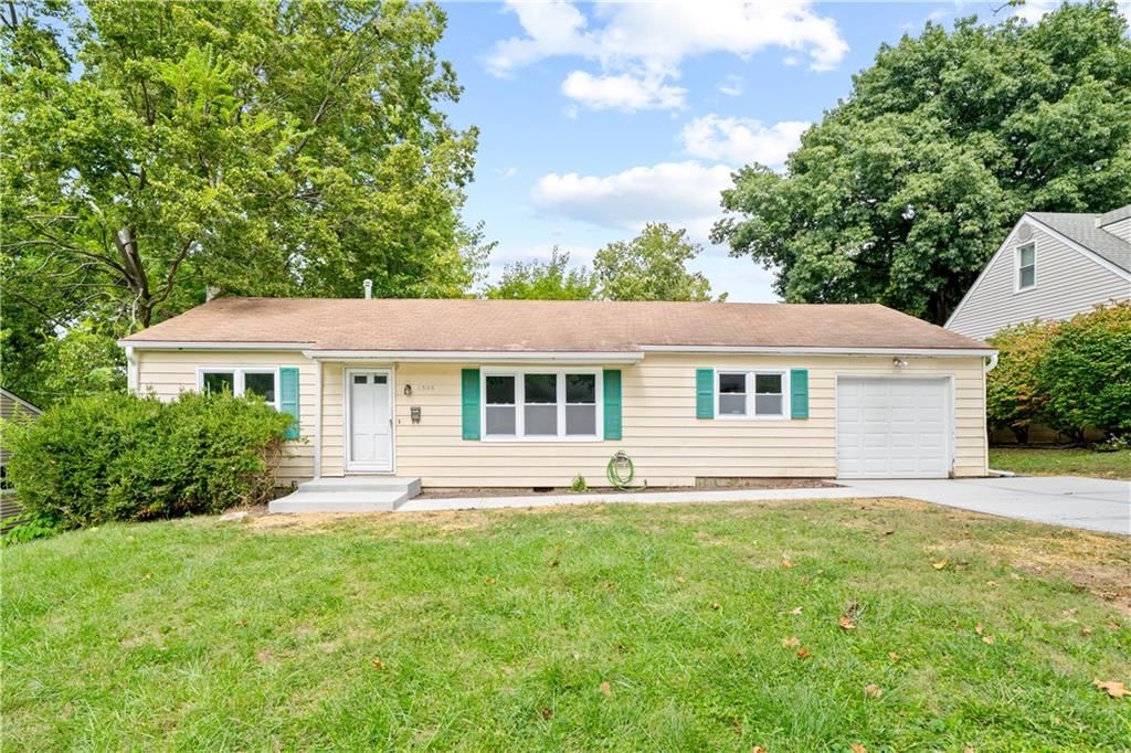 6308 W 81st Street, Overland Park, KS