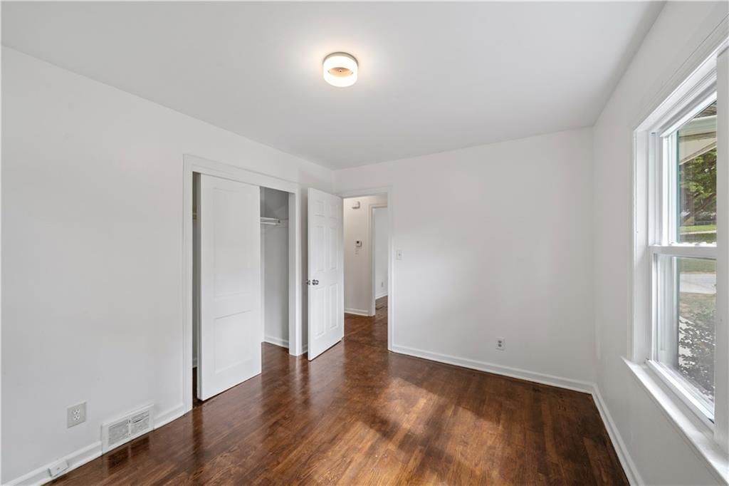6308 W 81st Street — photo 2
