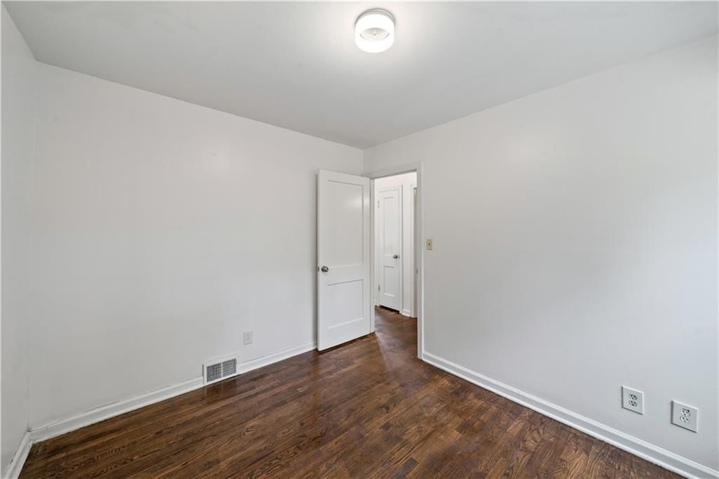 6308 W 81st Street — photo 6