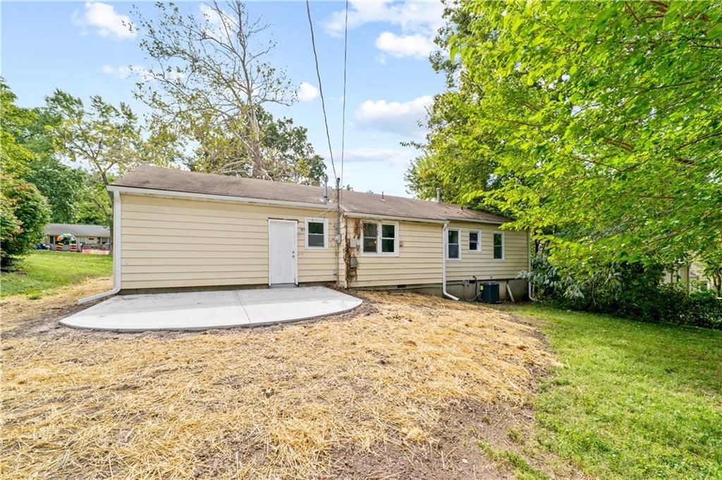 6308 W 81st Street — photo 13