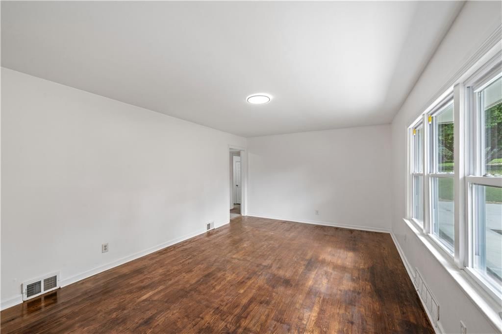 6308 W 81st Street — photo 15