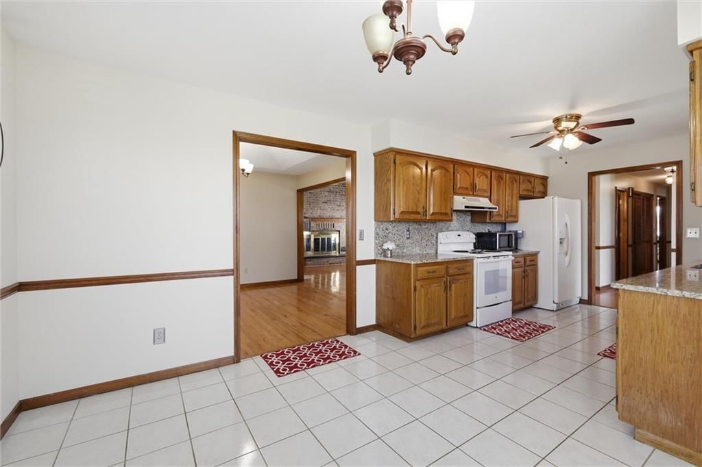 3111 S Fields Road — photo 9