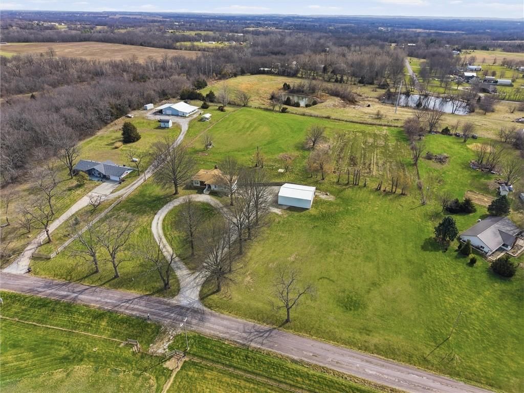 3111 S Fields Road — photo 33