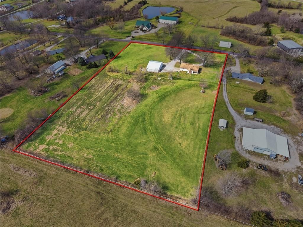 3111 S Fields Road — photo 36