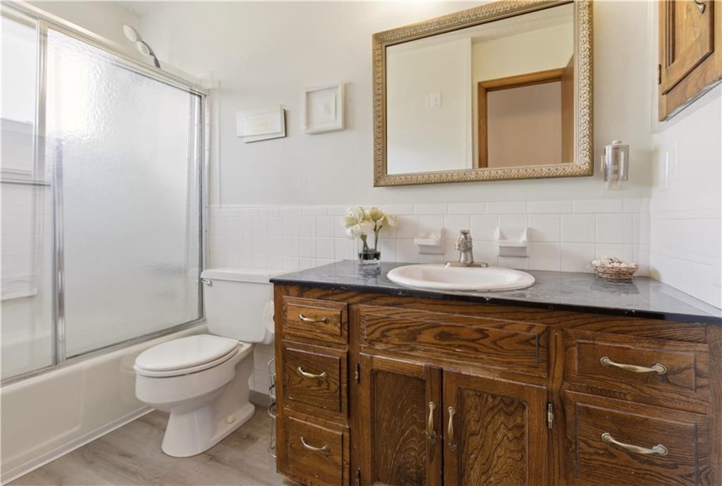 11618 Manchester Avenue — photo 10