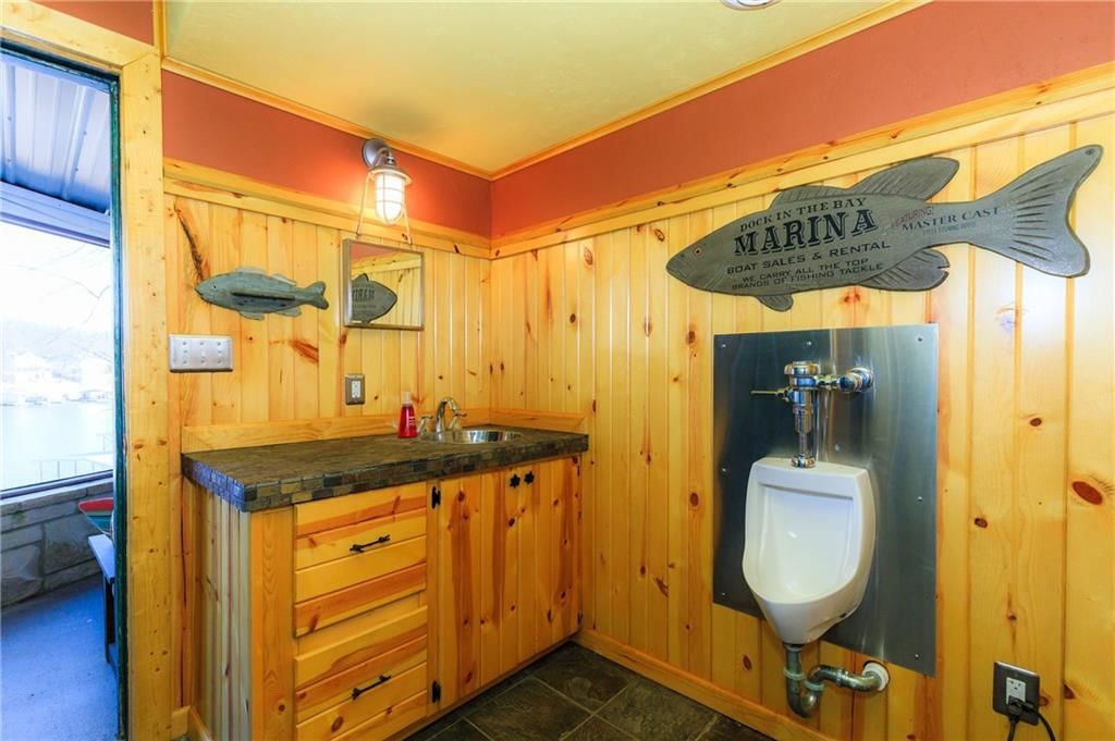 32945 Green Hills Road — photo 40