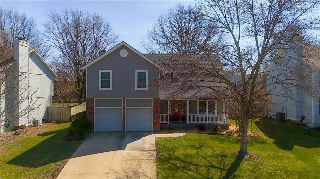 15821 Horton Court, Overland Park, KS