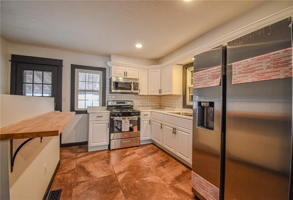 4326 Laurel Avenue — photo 5