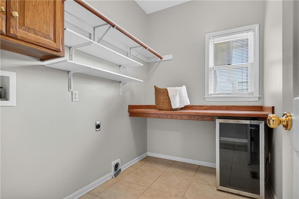 8600 N Richmond Avenue — photo 11