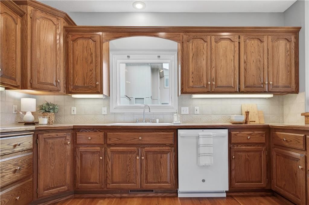 8600 N Richmond Avenue — photo 12