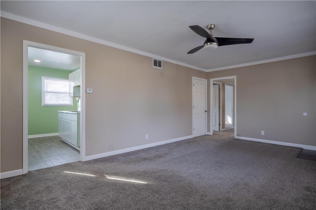 442 Eulich Street — photo 4