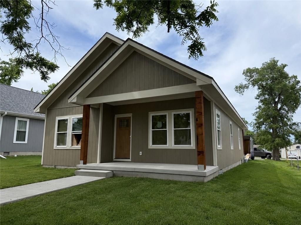 314 W 4th Street — photo 1