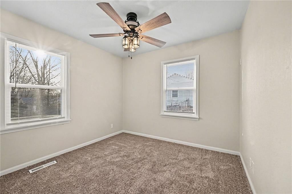 6521 N Campbell Street — photo 19