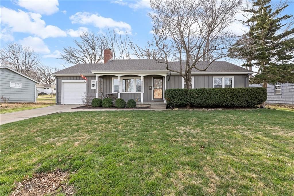 7301 Robinson Street, Overland Park, KS