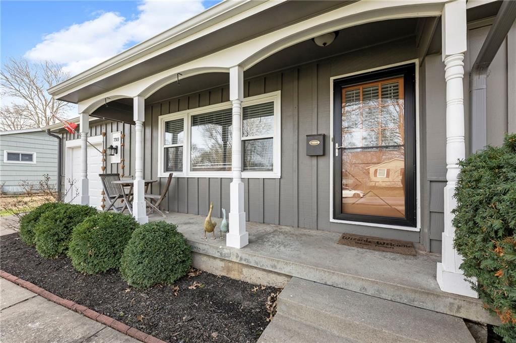7301 Robinson Street — photo 2