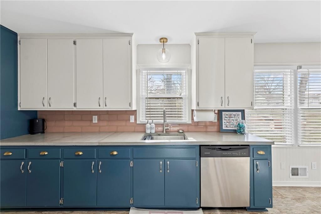 7301 Robinson Street — photo 15
