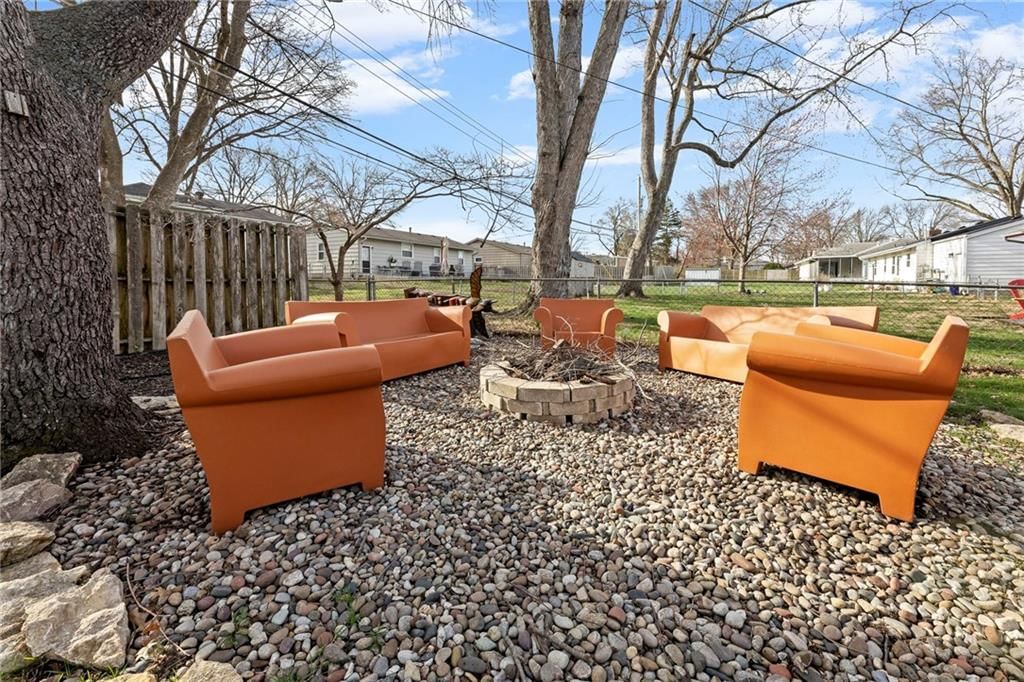 7301 Robinson Street — photo 35