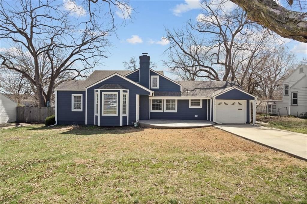 6517 W 77th Terrace, Overland Park, KS