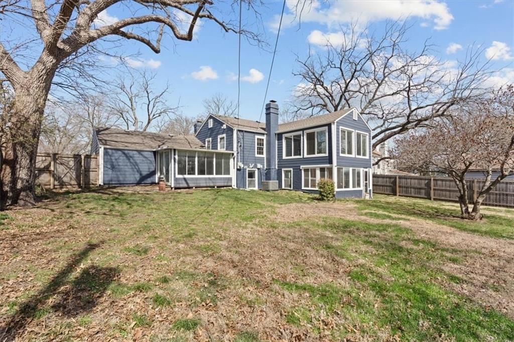 6517 W 77th Terrace — photo 28