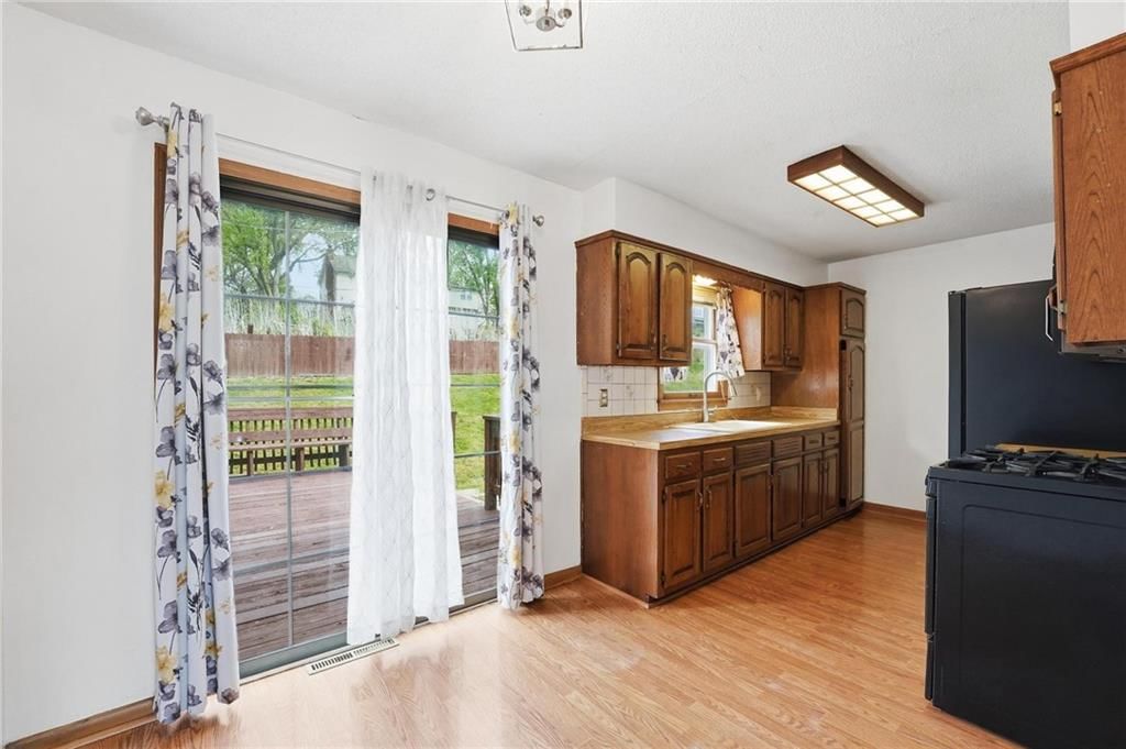3339 S Vermont Avenue — photo 13