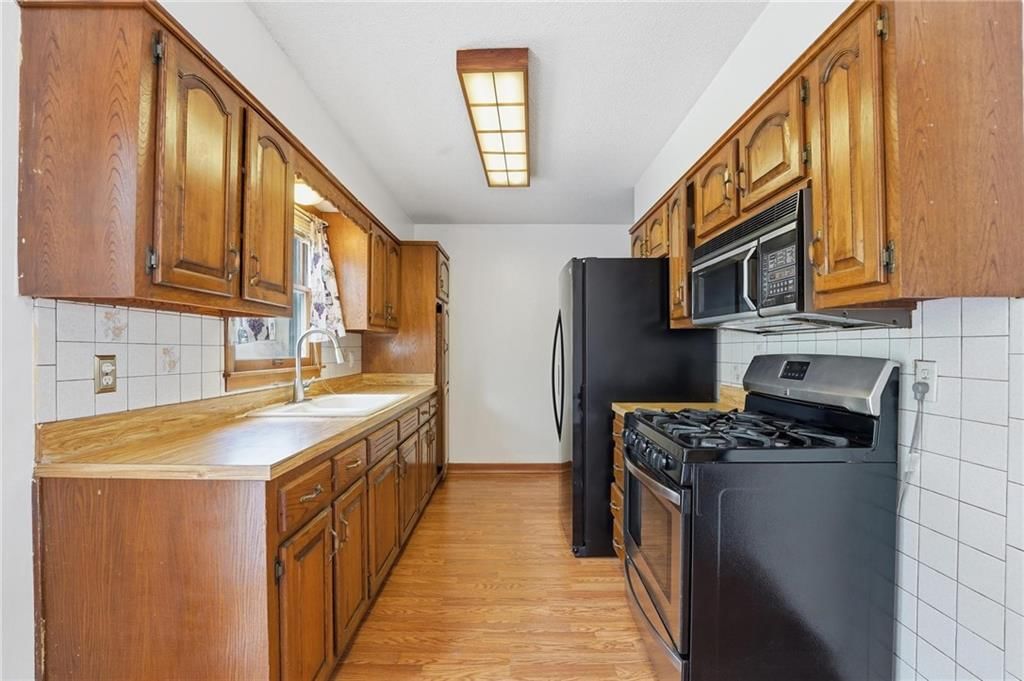 3339 S Vermont Avenue — photo 16