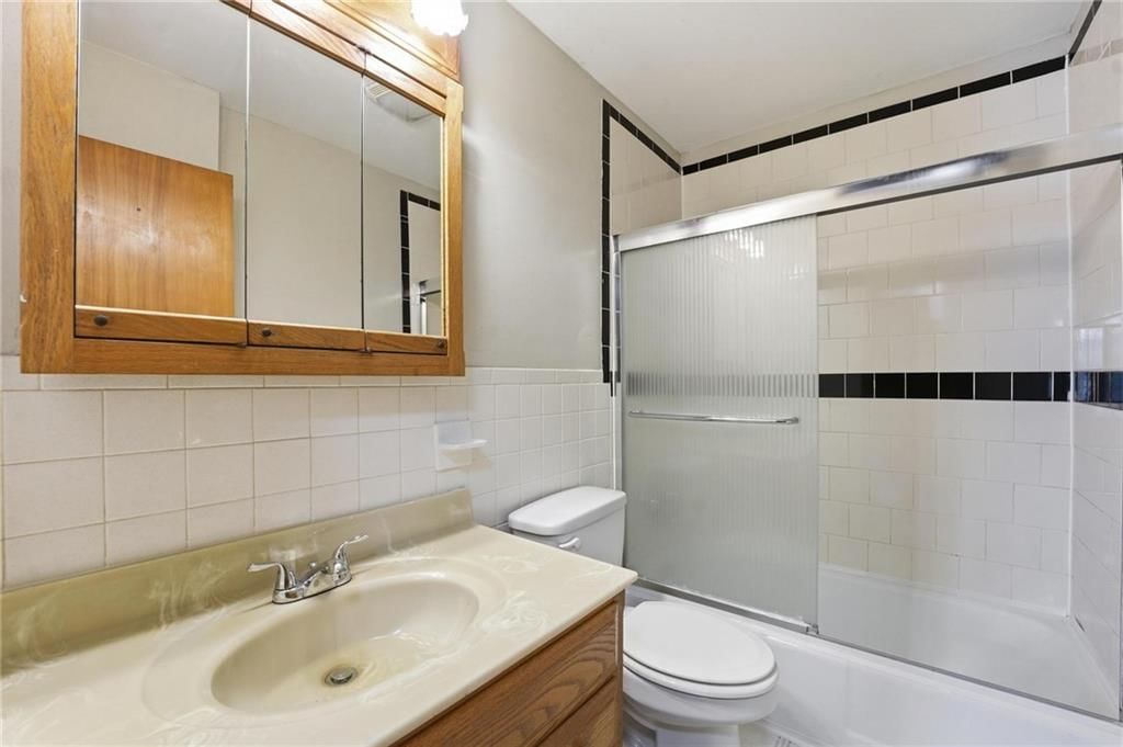 3339 S Vermont Avenue — photo 22