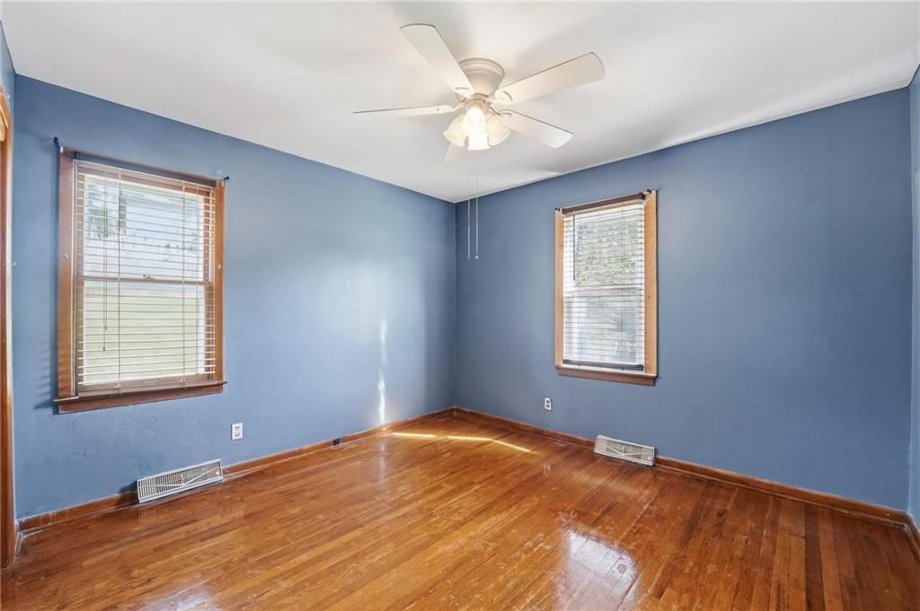 3339 S Vermont Avenue — photo 24