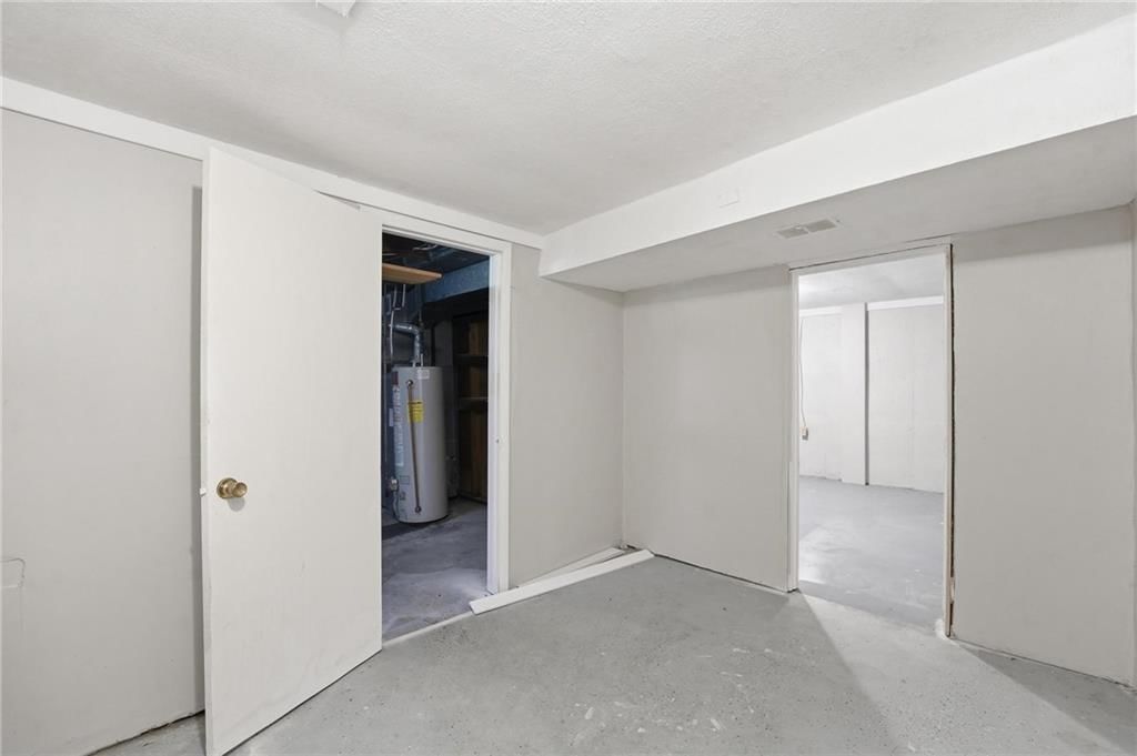 3339 S Vermont Avenue — photo 26