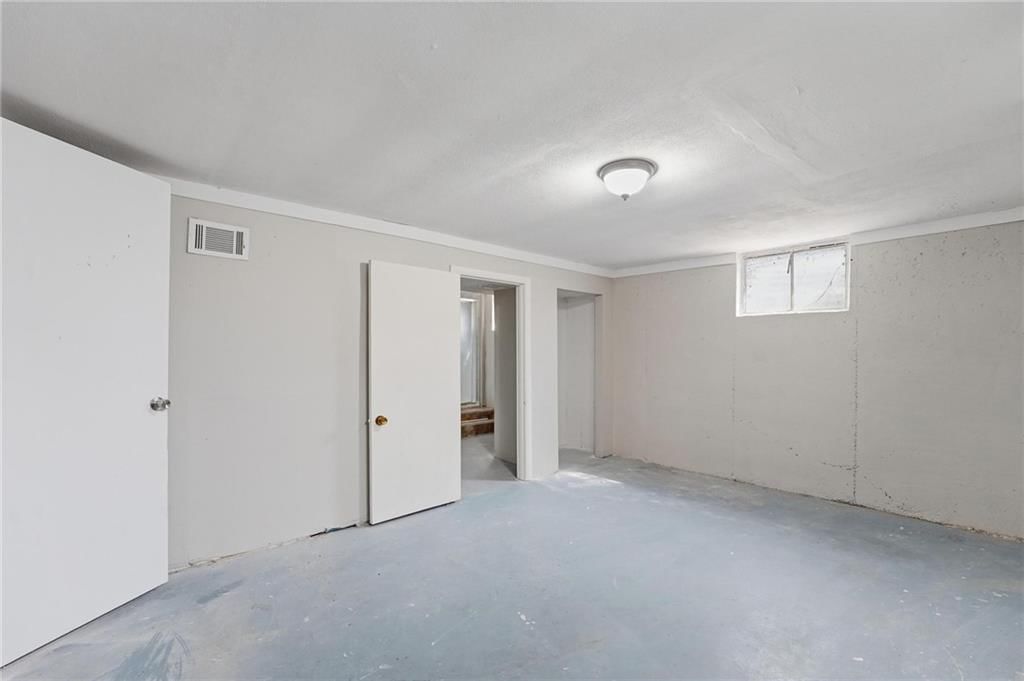 3339 S Vermont Avenue — photo 30