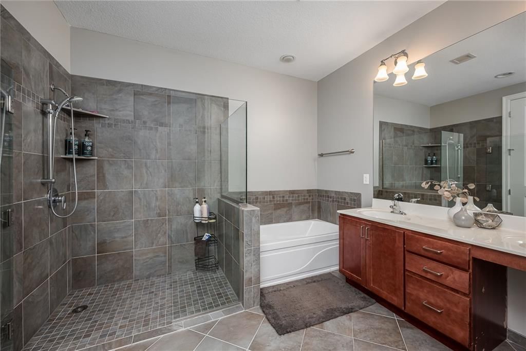 1101 WALNUT Street — photo 13