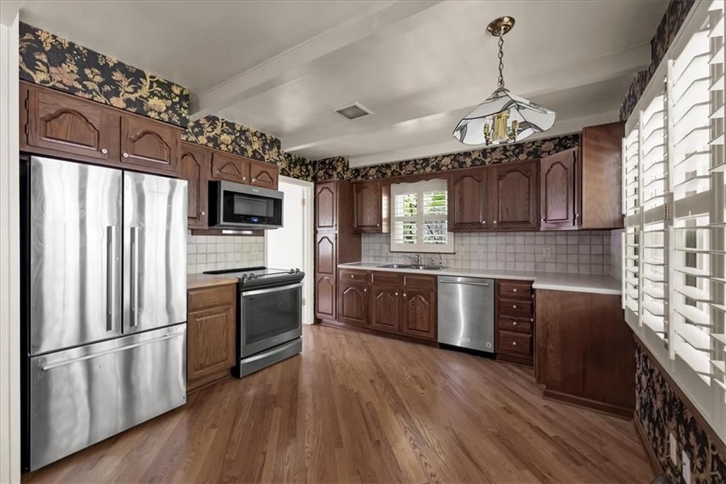 9249 Switzer Street — photo 10