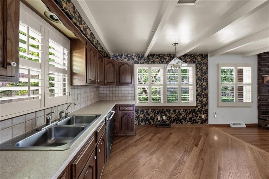 9249 Switzer Street — photo 11