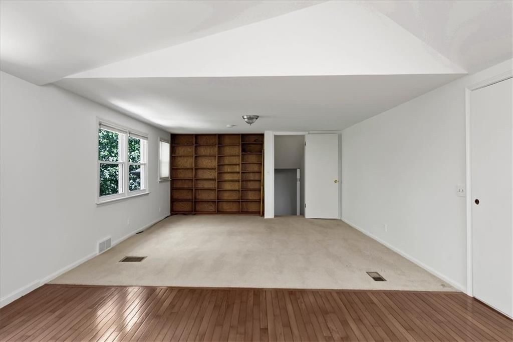 9249 Switzer Street — photo 22
