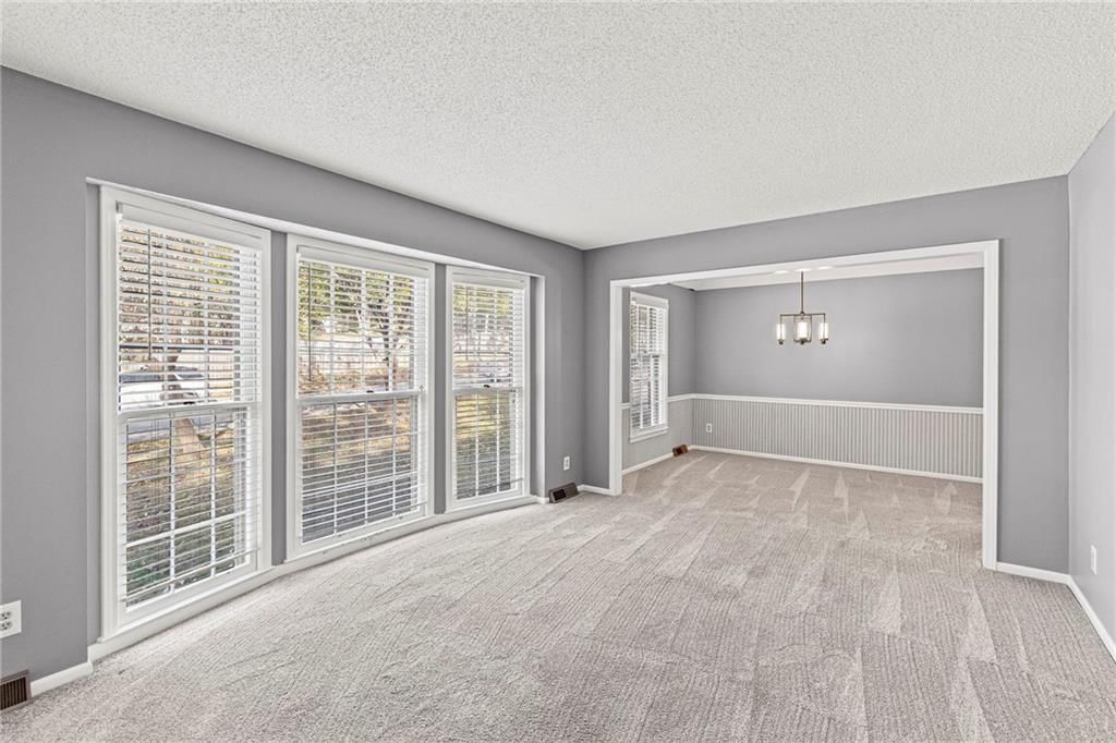 523 Lancelot Drive — photo 9