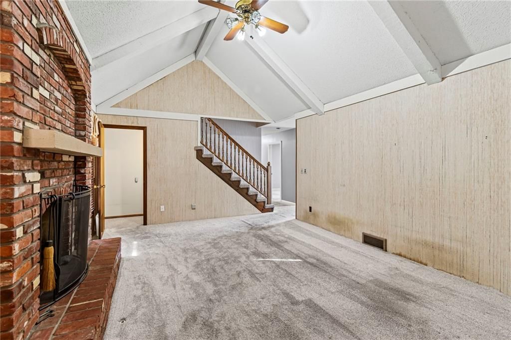 523 Lancelot Drive — photo 13