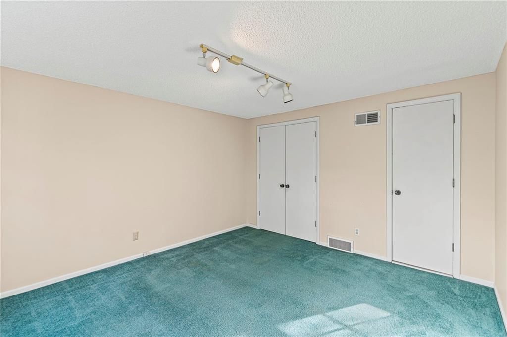 523 Lancelot Drive — photo 27