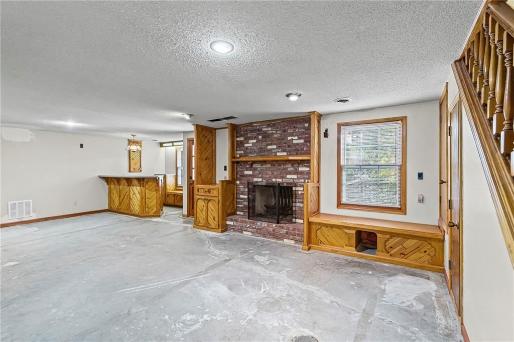 523 Lancelot Drive — photo 30