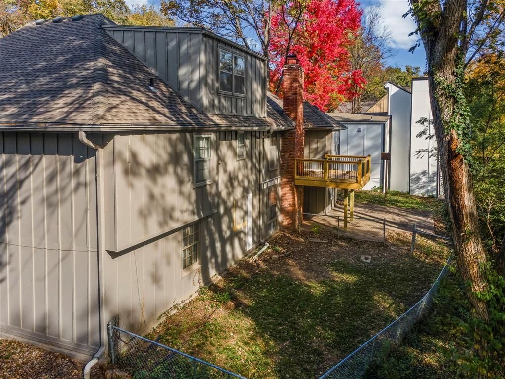 523 Lancelot Drive — photo 40