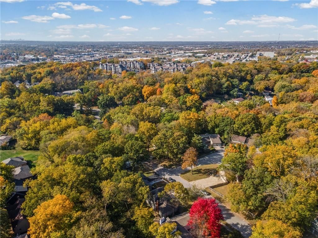 523 Lancelot Drive — photo 46