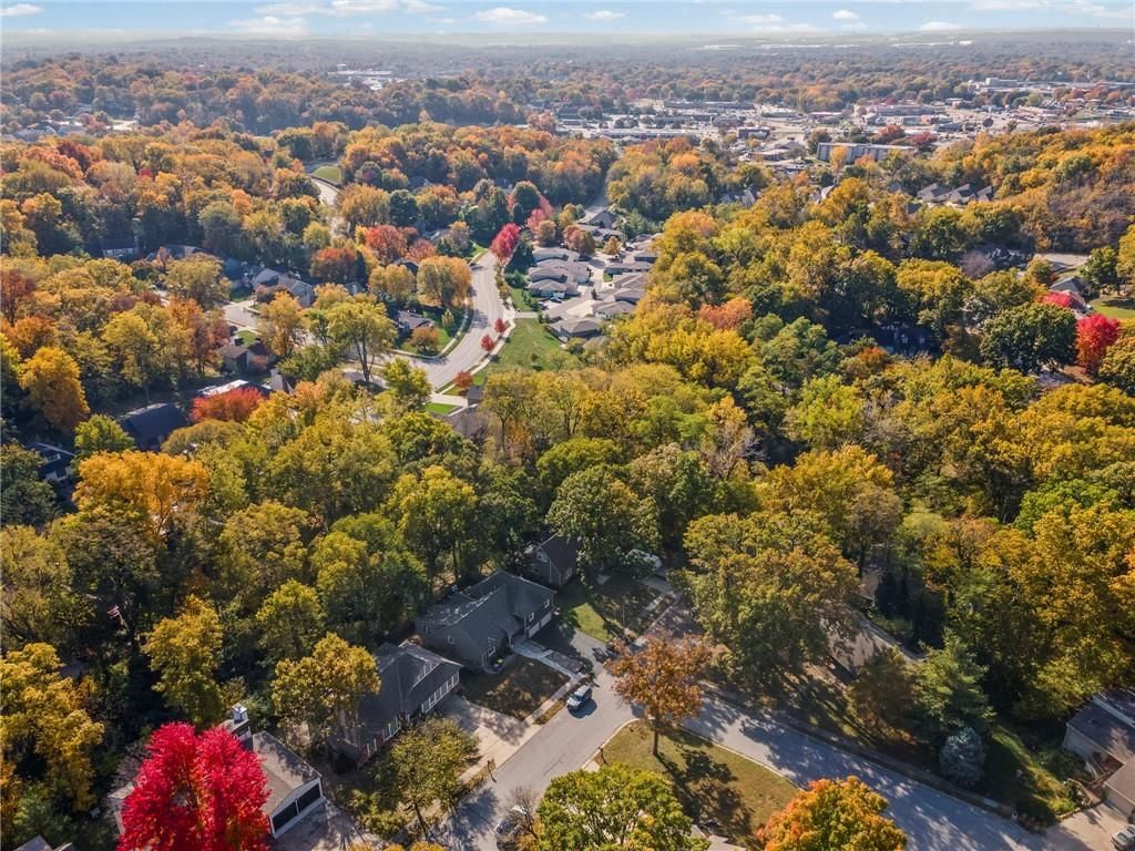 523 Lancelot Drive — photo 50