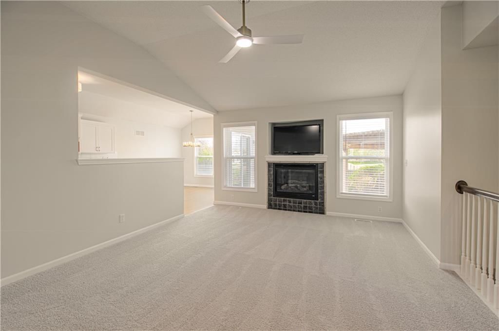 31291 W 169th Terrace — photo 5
