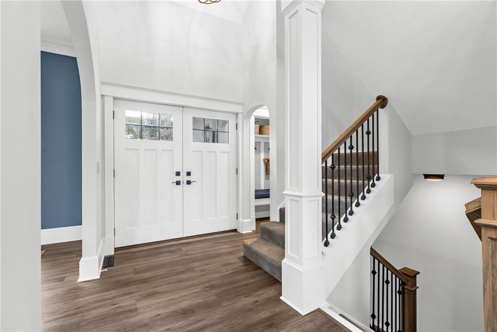8111 NW Hillside Drive — photo 6