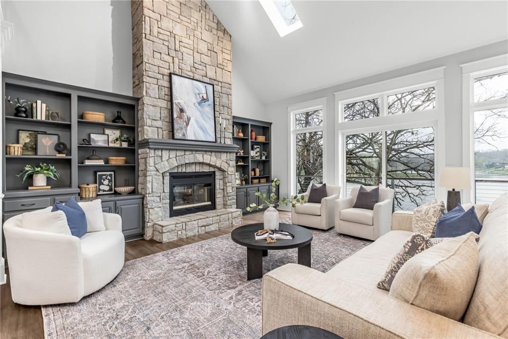 8111 NW Hillside Drive — photo 8