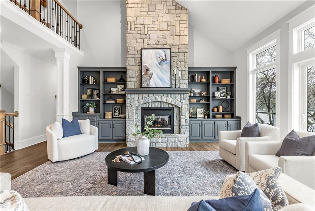 8111 NW Hillside Drive — photo 9