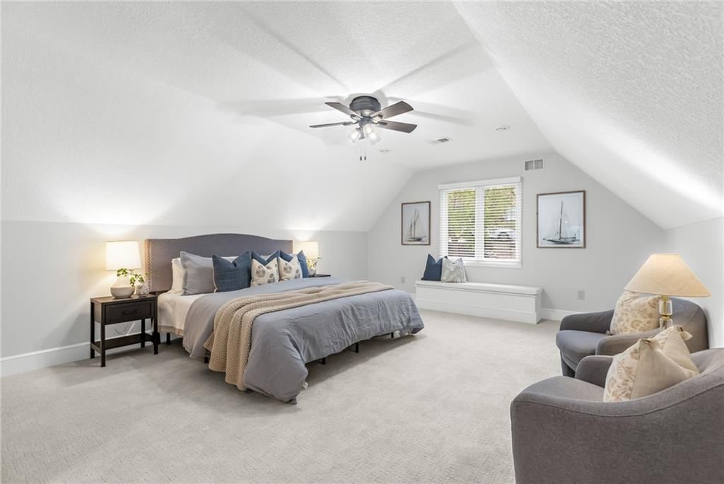 8111 NW Hillside Drive — photo 28