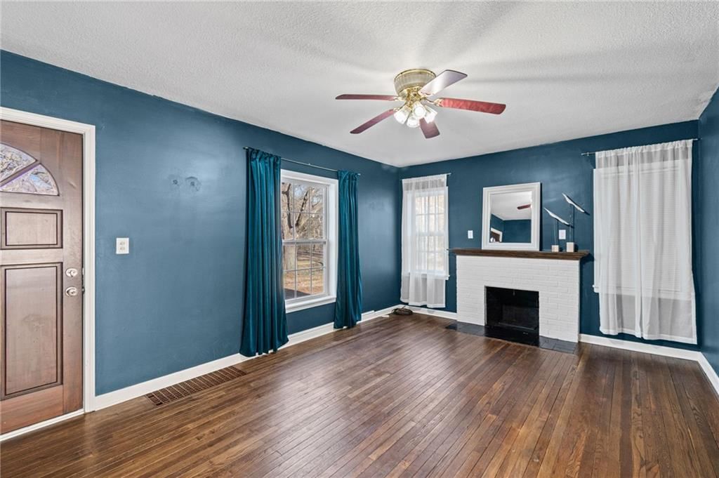 4919 N Troost Avenue — photo 6