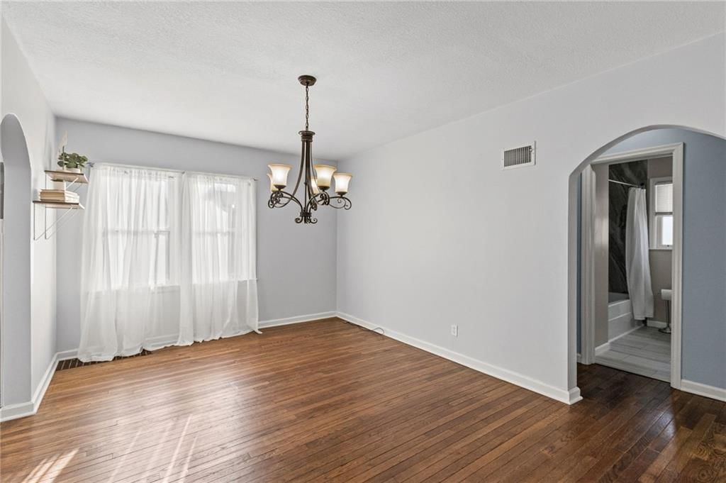 4919 N Troost Avenue — photo 7