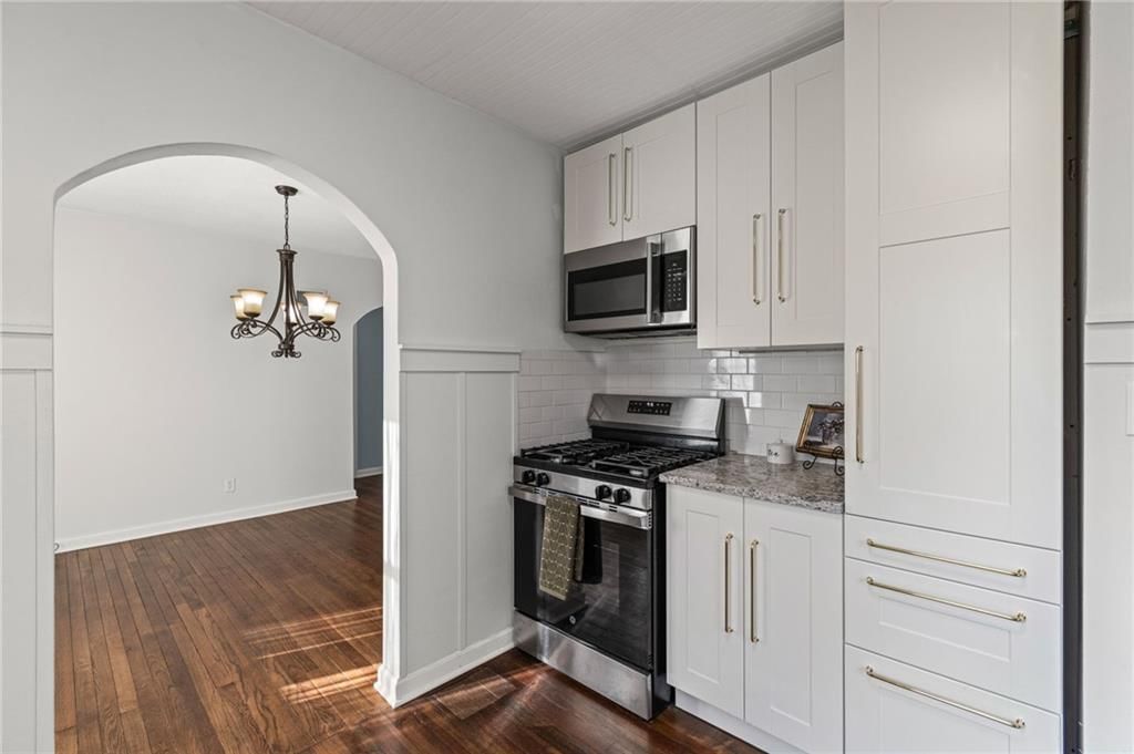 4919 N Troost Avenue — photo 11